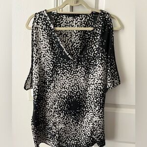 Women's open shoulder top